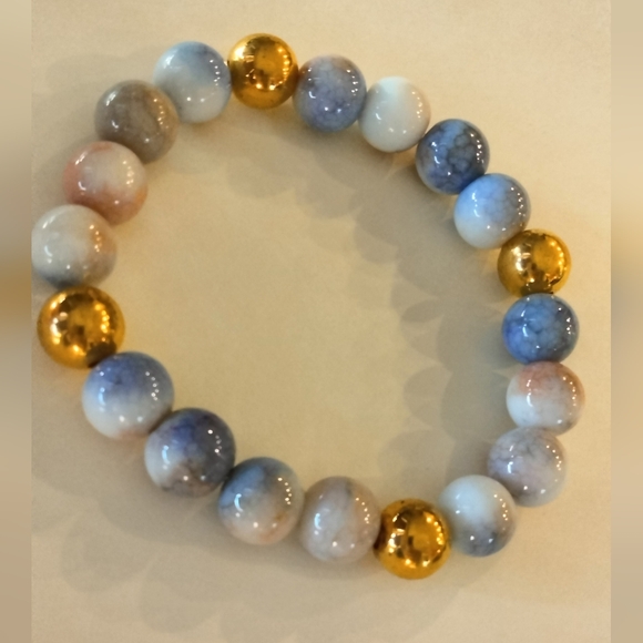 Handmade Beaded Bracelet. NWOT. - Picture 1 of 3